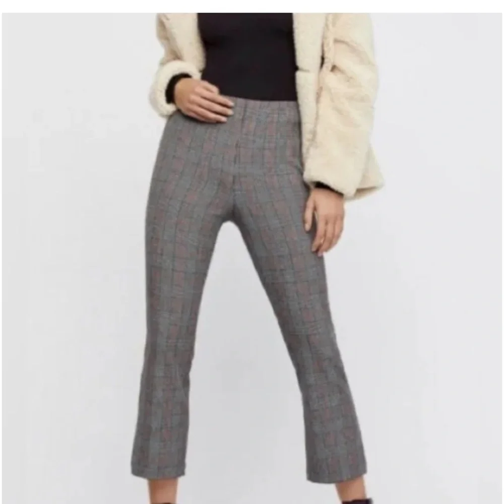 Free People Kick Flare Plaid Cropped High Rise Gray Trouser Pants Plaid Office - Picture 2 of 14
